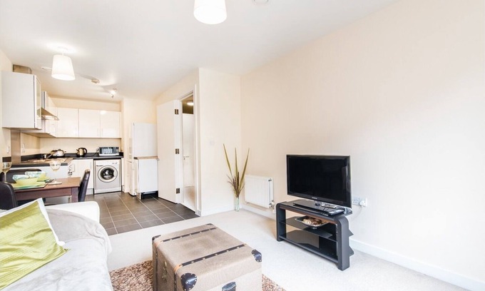 Churchill Apartment | Lovely 1-Bed Apartment in London