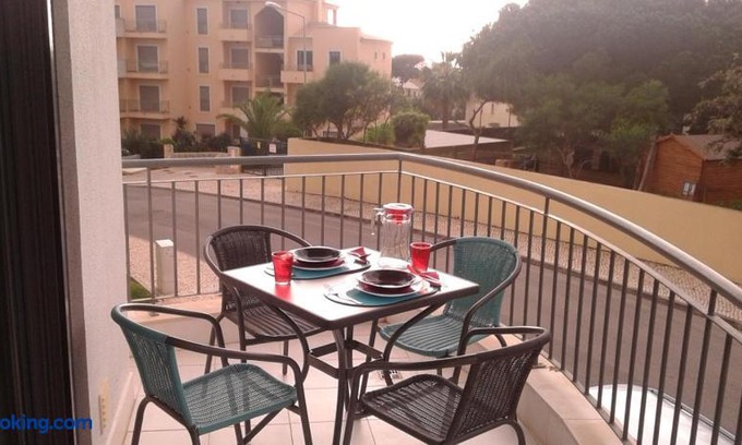 Olhos D'Agua Apartment | Lovely 1 Bed Apartment - Vista das Ondas