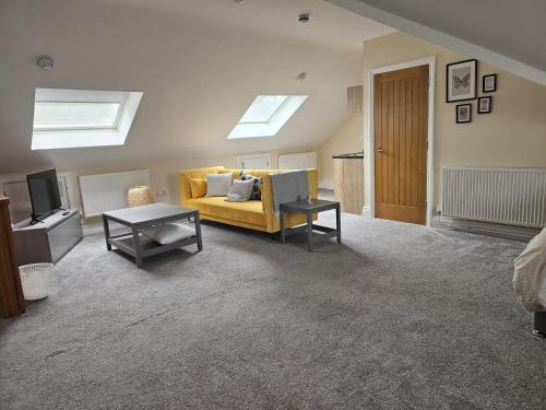 Newport Apartment | Lovely 1-Bed Loft in Newport