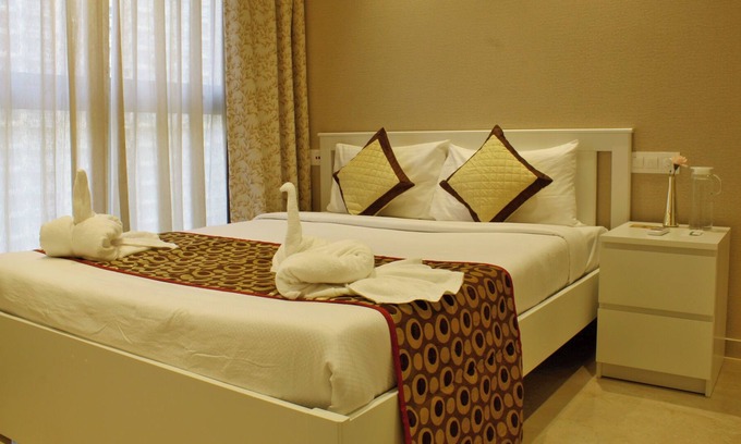 Hiranandani Gardens Apartment | Lovely 1-bedroom apartment at Hiranandani Powai