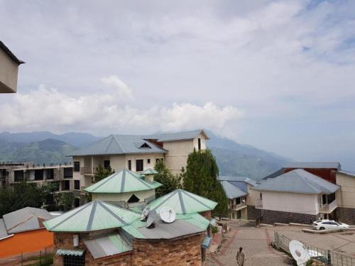 Dhirkot Apartment | Lovely 1 bedroom condo with majestic views