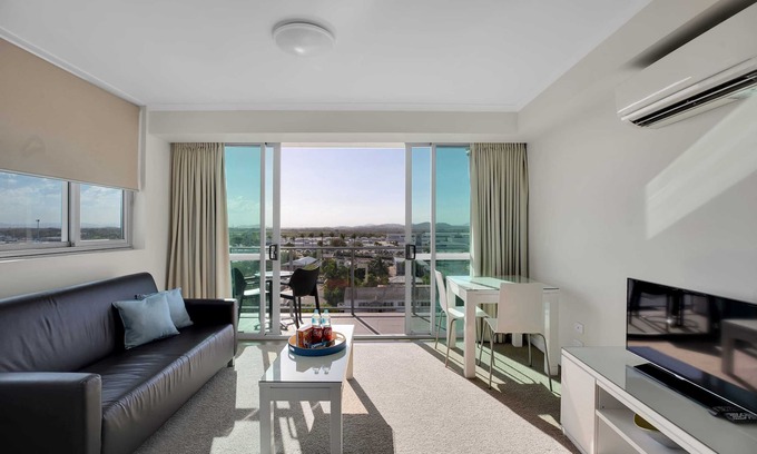 Mackay Apartment | Lovely 1-bedroom in the Heart of Mackay w/Pool