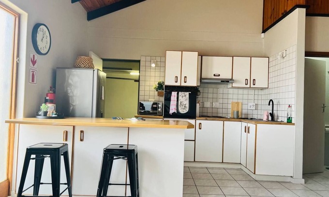 Walvis Bay House | Lovely 1 bedroom Loft in the Heart of Walvisbay.