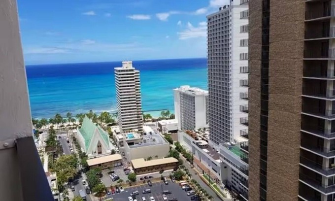 Diamond Head - Kapahulu - St. Louis Condo | Lovely 1-bedroom w/ocean view, WiFi, AC & FREE Parking
