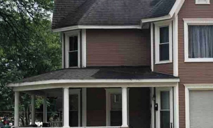 Albion Apartment | Lovely 1BR apartment in charming downtown Albion