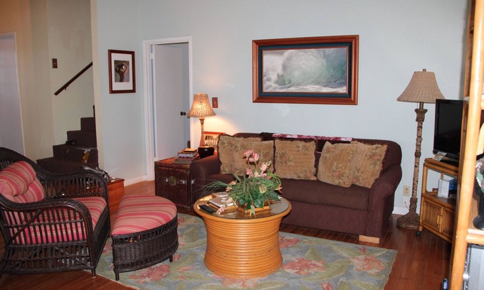 Maunaloa House | Lovely 2 bdr 2 bath condo in prestigious Paniolo Hale, 4min walk to Kepuhi Beach