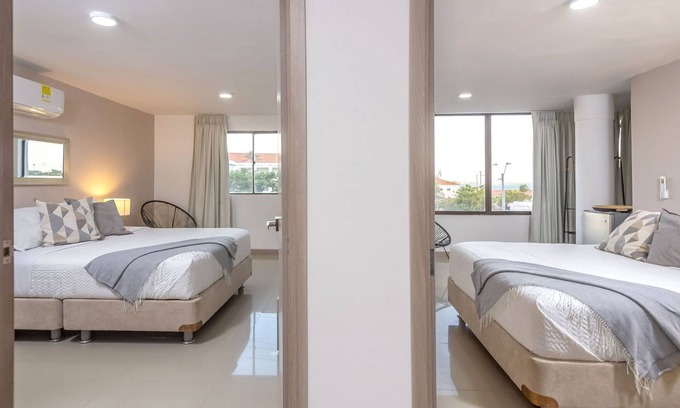 Bocagrande Apartment | Lovely 2- Bedroom rental unit with Free parking on premises!