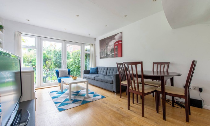 Walworth House | Lovely 2-bed house 15-minutes to Central London