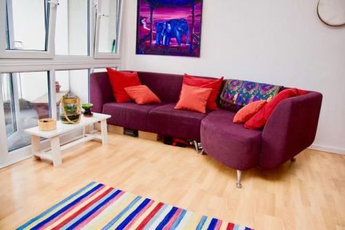 Brighton Apartment | Lovely 2 Bedroom Apartment with Balcony and Sea views