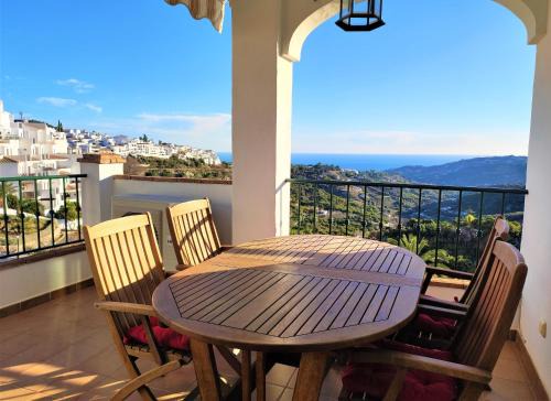 Frigiliana Apartment | Lovely 2 bedroom apartment with sea view, Frigiliana