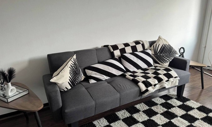 Jubilee Apartment | Lovely 2-bedroom apartment in London with Free Parking