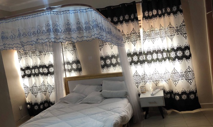 Jinja House | Lovely 2-bedroom apartment in Jinja with WiFi, with in the city
