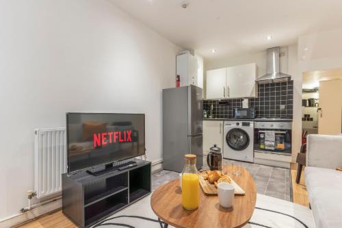 Shacklewell Apartment | Lovely 2 Bedroom Flat, North LDN