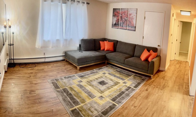 Fairview Apartment | Lovely 2 bedroom, Minutes from down town!