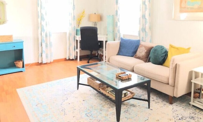 Clintonville Condo | Lovely 2 BR by bike path, 2 miles to OSU