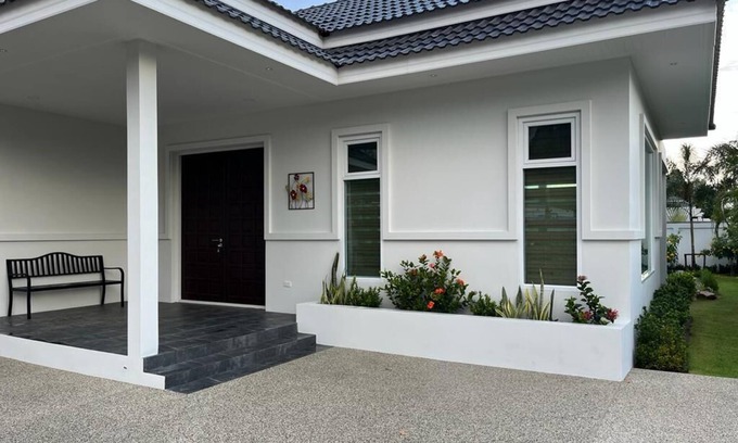 Sam Roi Yot House | Lovely 3 bed, 2 bath, private swimming pool, fully equipped kitchen, AC, garage