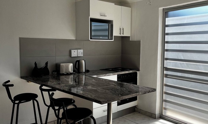 Windhoek House | Lovely 3-bedroom house with AC in Windhoek