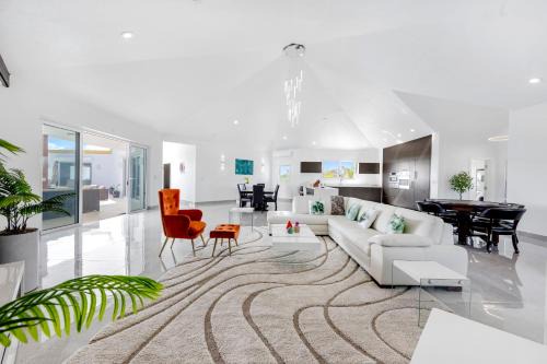 Sandy Hill Villa | Lovely 4-Bed Villa in Anguilla