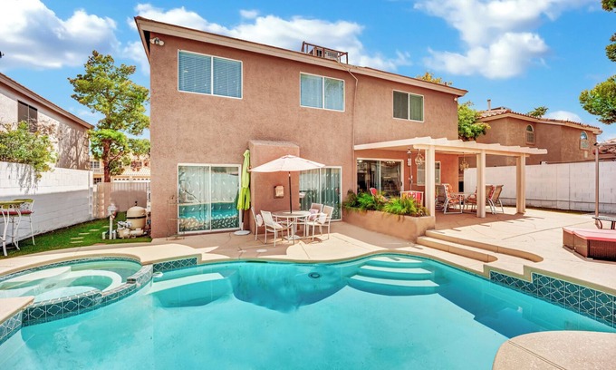 Silverado Ranch House | Lovely 6BR house with pool & SPA