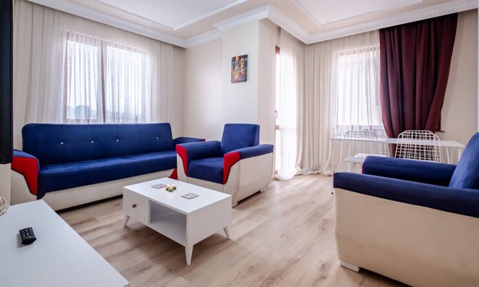 Kagithane Apartment | Lovely and Central Flat with Terrace in Kagithane