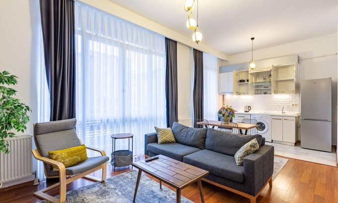 Umraniye Apartment | Lovely and Comfy Flat in Umraniye