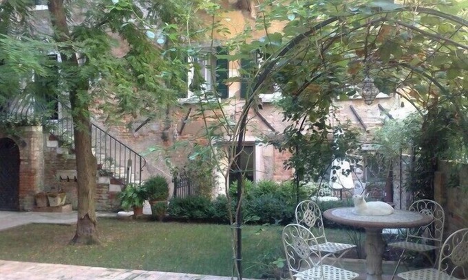 San Marco Apartment | Lovely and quite apartment with garden in the heart of Venice