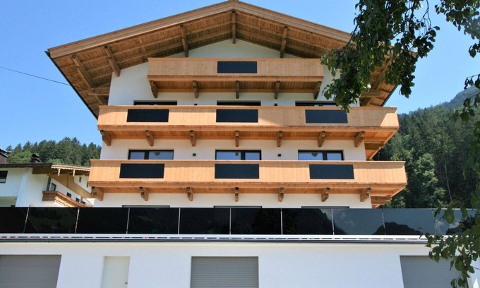 Ramsau im Zillertal Apartment | Lovely apartment for 8 guests with WIFI, TV and terrace