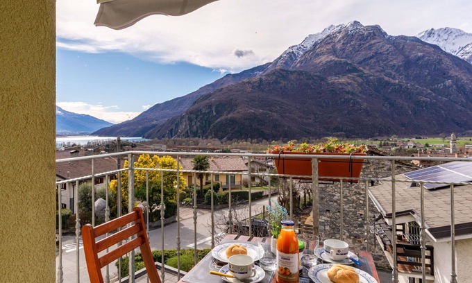Novate Mezzola Apartment | Lovely apartment for 5 guests with WIFI, TV, balcony and parking