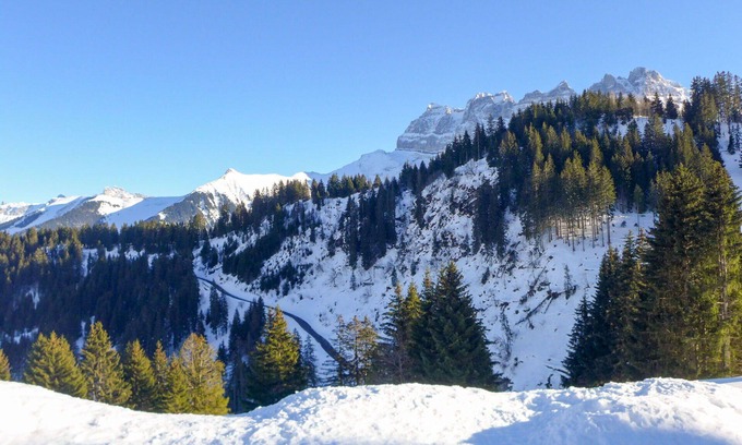 Champoussin Apartment | Lovely apartment for 4 guests with WIFI, balcony and panoramic view