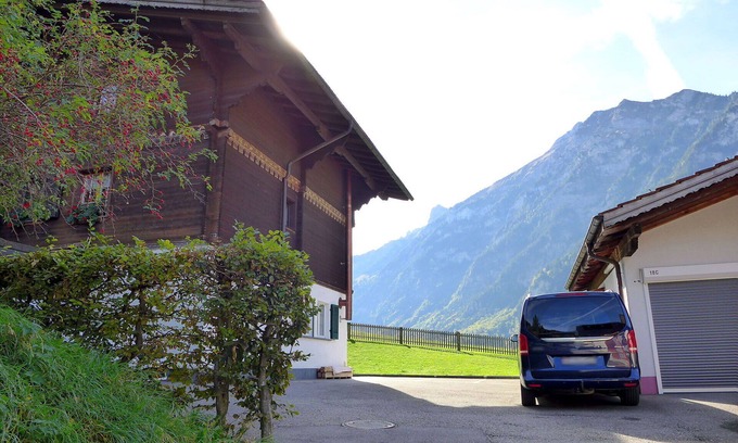 Kandergrund Apartment | Lovely apartment for 4 people with WIFI, TV, balcony, pets allowed and panoramic view