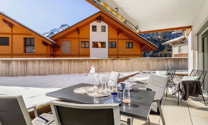 Blausee Apartment | Lovely apartment for 4 people with WIFI, TV, terrace and panoramic view