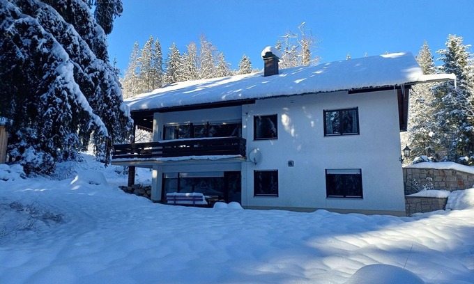 Blasiwald Apartment | Lovely apartment for 2 guests with WIFI, TV, terrace and parking