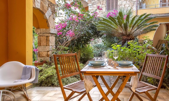 Luddui Apartment | Lovely apartment for 3 guests with A/C, TV, terrace and parking