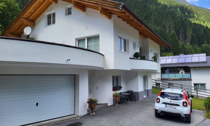 Ischgl Apartment | Lovely apartment for 4 people with TV and terrace