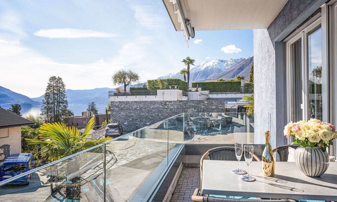 Ascona Apartment | Lovely apartment for 4 people with WIFI, TV, balcony, pets allowed and parking