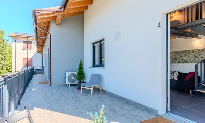 Dervio Apartment | Lovely apartment for 4 guests with pool, WIFI, A/C, TV, patio, panoramic view and parking