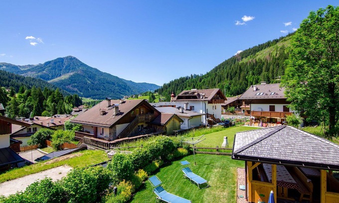 Soraga Apartment | Lovely apartment for 4 guests with WIFI, TV and balcony