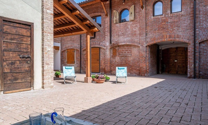 Mondovi Apartment | Lovely apartment for 6 people with WIFI, TV, pets allowed and parking