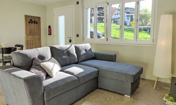 Krattigen Apartment | Lovely apartment for 3 people with WIFI, TV, terrace and panoramic view