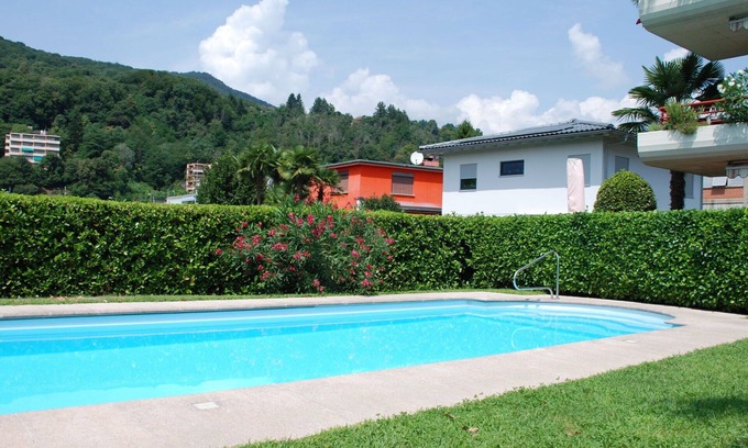 Caslano Apartment | Lovely apartment for 4 people with pool, WIFI, TV, patio, pets allowed and parking