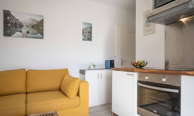 Leytron Apartment | Lovely apartment for 2 guests with internet, TV, balcony and parking