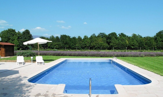 Povoletto House | Lovely apartment in villa for 4 guests with WIFI, A/C, pool, TV and terrace