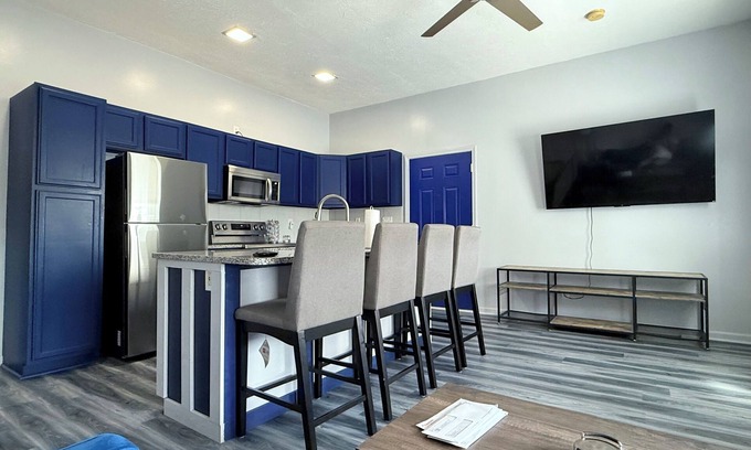 CUF Apartment | Lovely apartment in vibrant Cincinnati - Mins away from all major event places