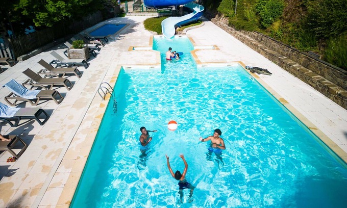 Therondels House | Lovely apartment in villa for 6 people with WIFI, pool, TV, terrace, pets allowed and panoramic .