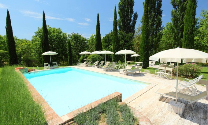 Rapolano Terme Villa | Lovely apartment in villa for 5 people with WIFI, pool, TV and patio