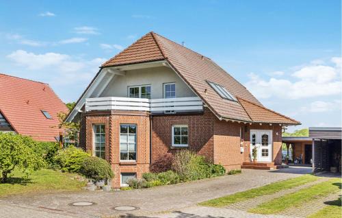 Muritz Apartment | Lovely Apartment In Waren With Wifi