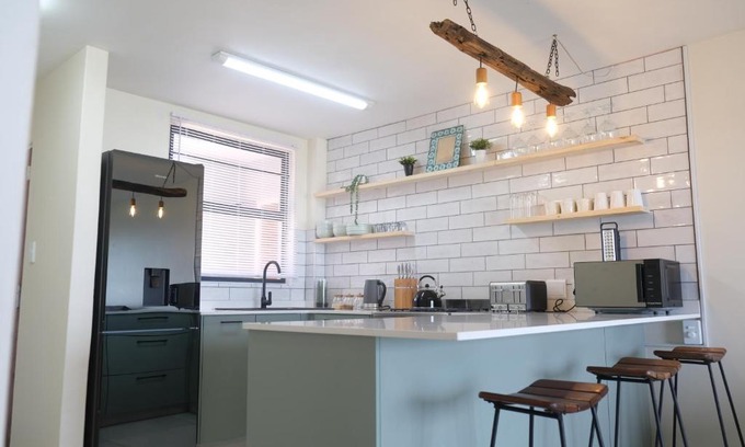 Gonubie Apartment | Lovely beach getaway in gonubie.