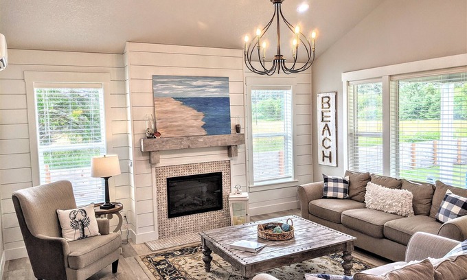 Nehalem House | Lovely beach getaway in Manzanita/Nehalem
