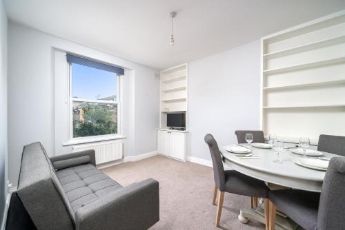 New Cross Apartment | Lovely & Bright 1 Bedroom Flat in London's Zone 2