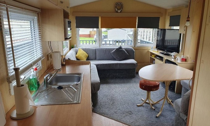 Balminnoch House | Lovely caravan with decking at Three Lochs Holiday Park in Scotland ref 93064TL